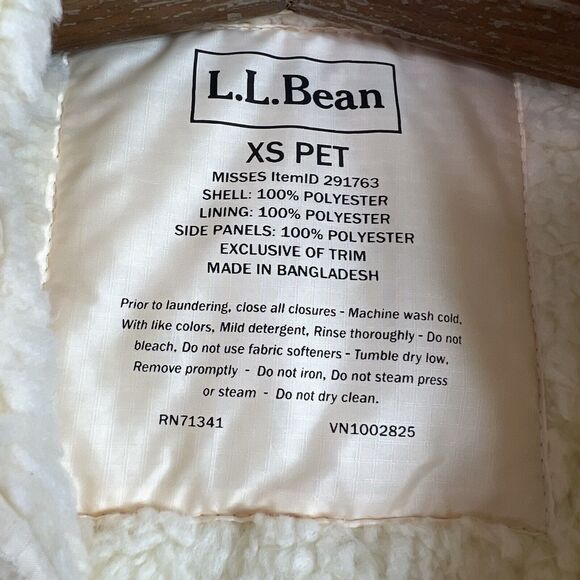 L.L Bean Cream Sherpa Lined Vest Quilted Size XSP - Picture 6 of 9